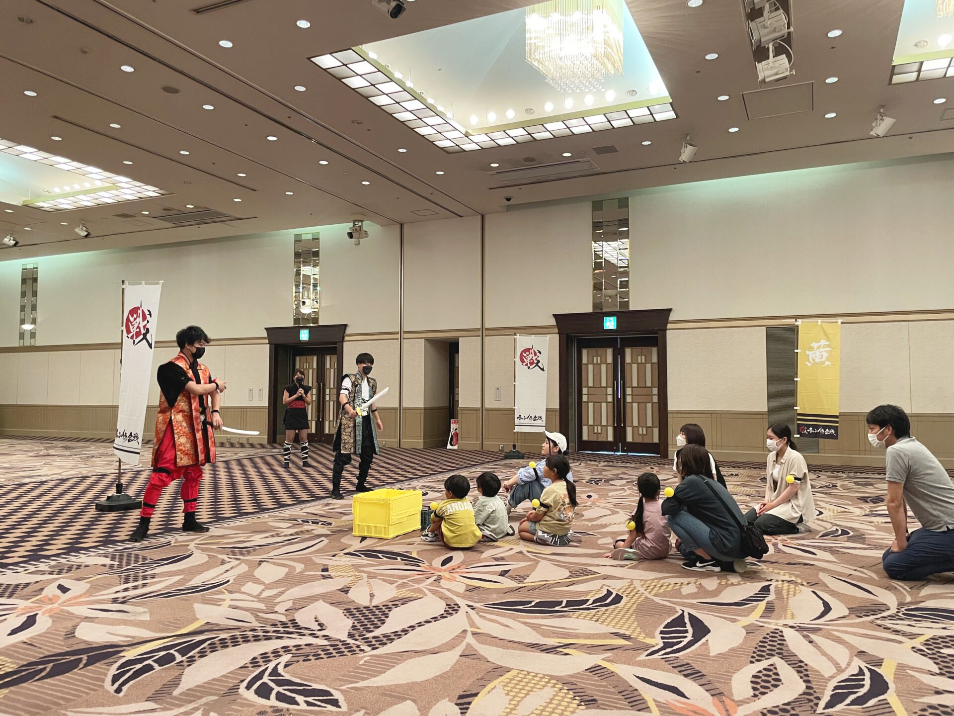 チャンバラ合戦の様子